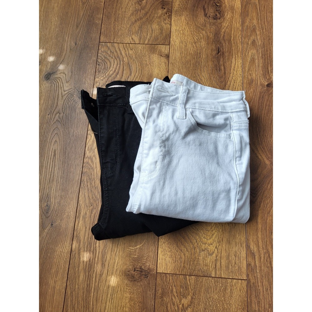 TWO PAIRS!! SO High-rise Jegging Women's Size 5/27W Jeans WHITE & BLACK
